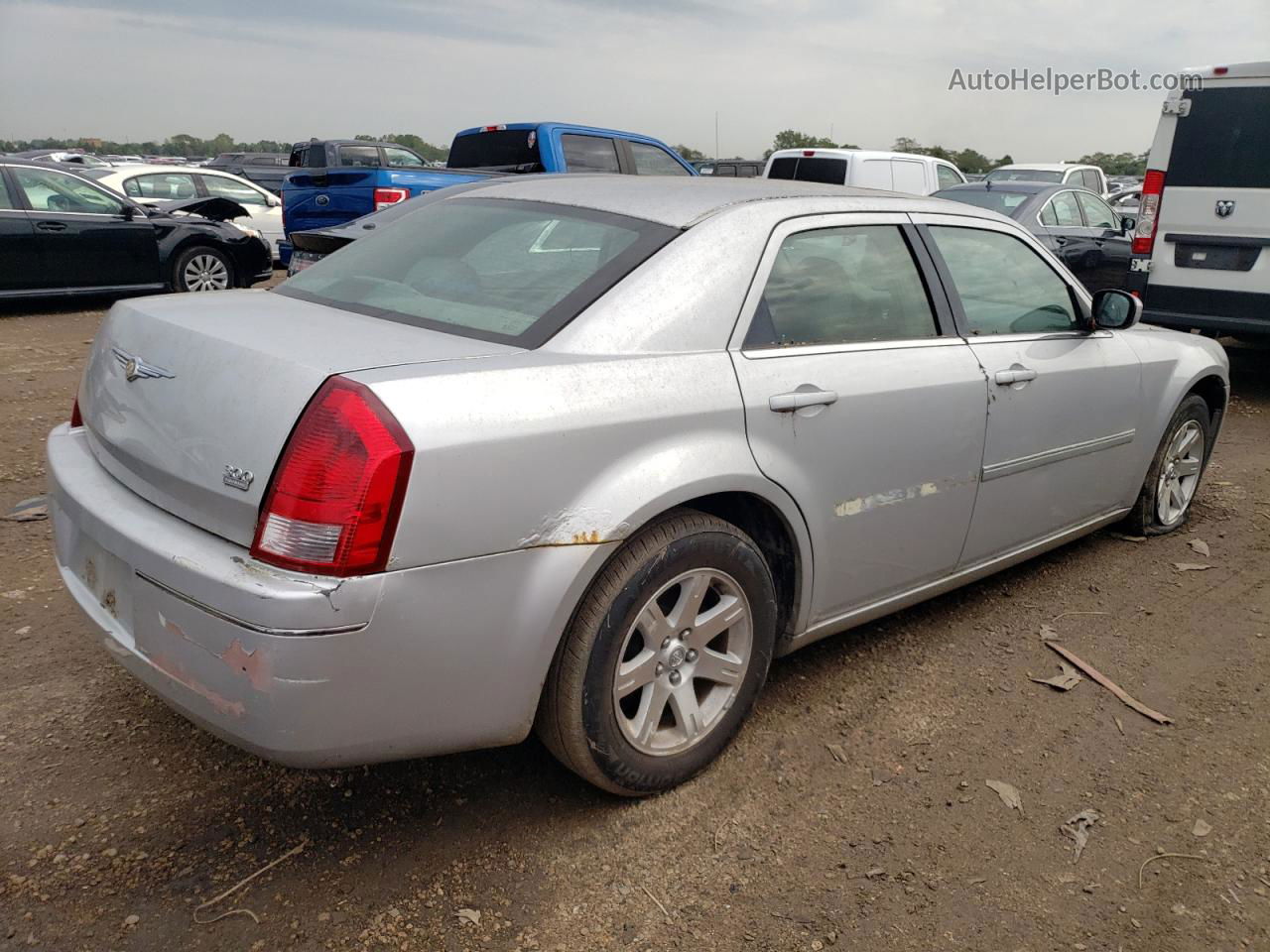 2007 Chrysler 300 Touring Silver vin: 2C3KA53G47H705535