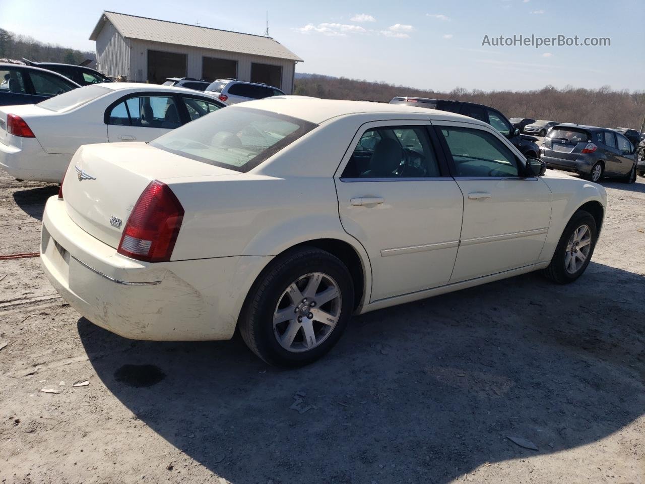 2007 Chrysler 300 Touring White vin: 2C3KA53G47H900342