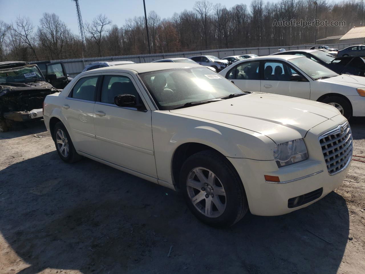 2007 Chrysler 300 Touring White vin: 2C3KA53G47H900342