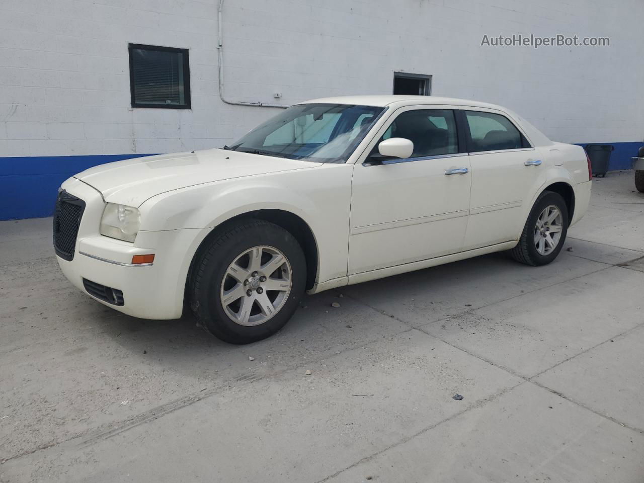 2007 Chrysler 300 Touring White vin: 2C3KA53G57H858893