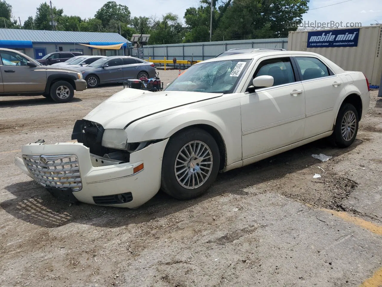 2007 Chrysler 300 Touring Cream vin: 2C3KA53G67H777501