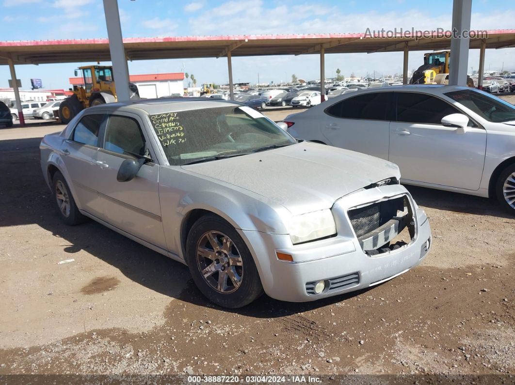 2007 Chrysler 300 Touring Silver vin: 2C3KA53G67H802168