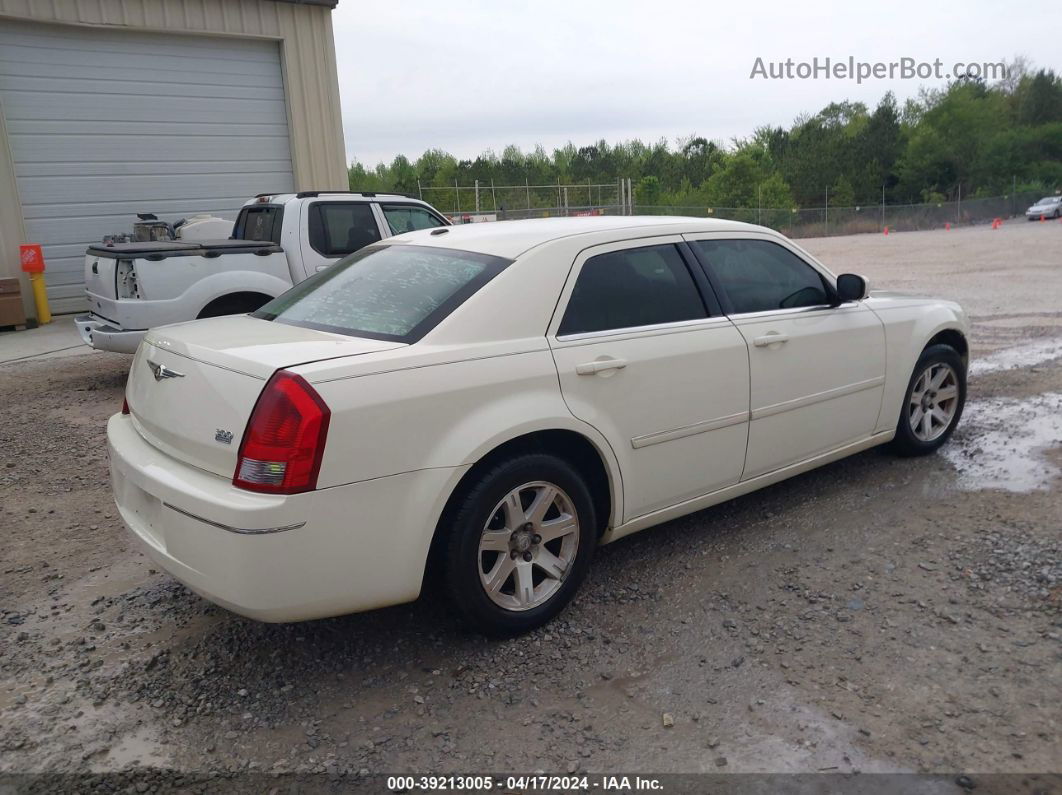 2007 Chrysler 300 Touring White vin: 2C3KA53G67H872043