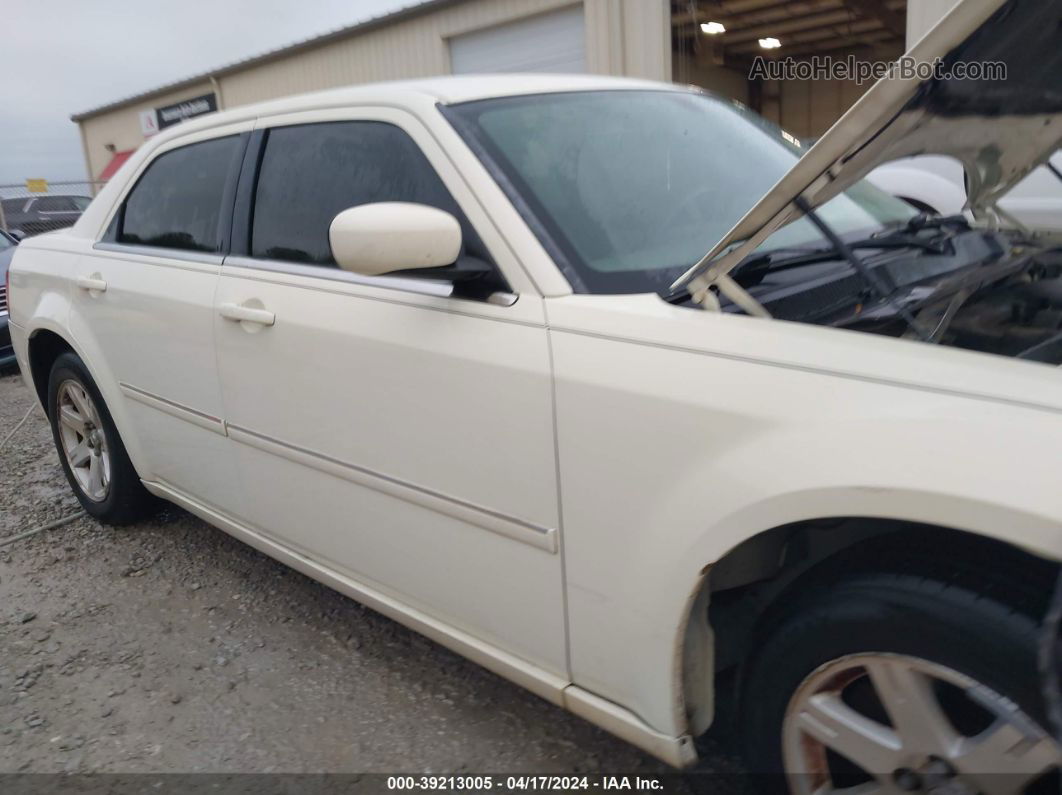 2007 Chrysler 300 Touring Белый vin: 2C3KA53G67H872043