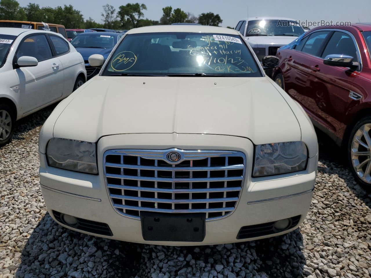 2007 Chrysler 300 Touring Beige vin: 2C3KA53G77H683482