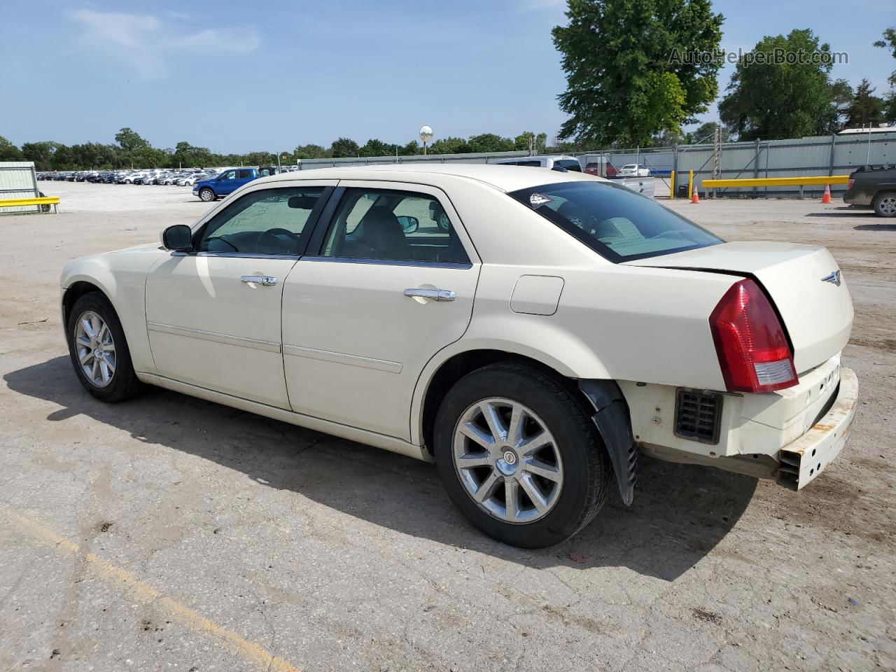 2007 Chrysler 300 Touring Бежевый vin: 2C3KA53G77H683482