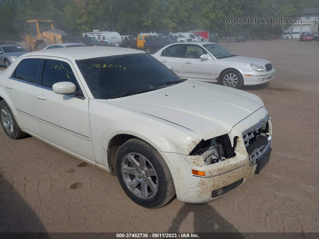 2007 Chrysler 300 Touring White vin: 2C3KA53G77H777135