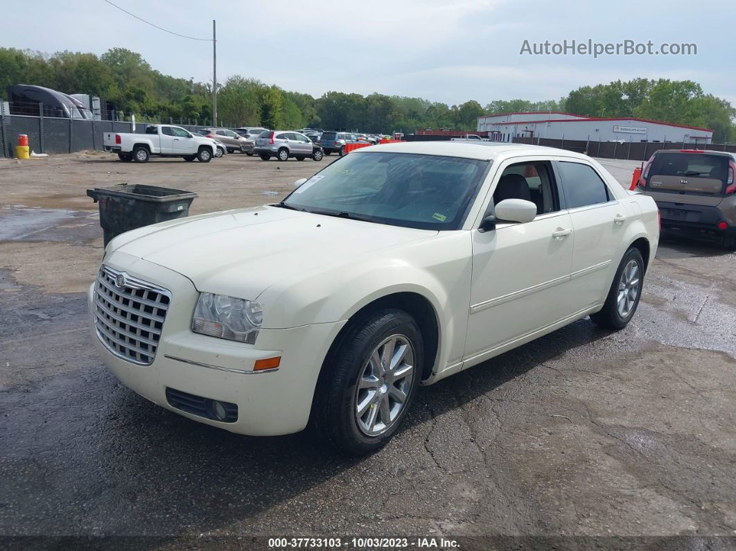 2007 Chrysler 300 Limited Cream vin: 2C3KA53GX7H772267