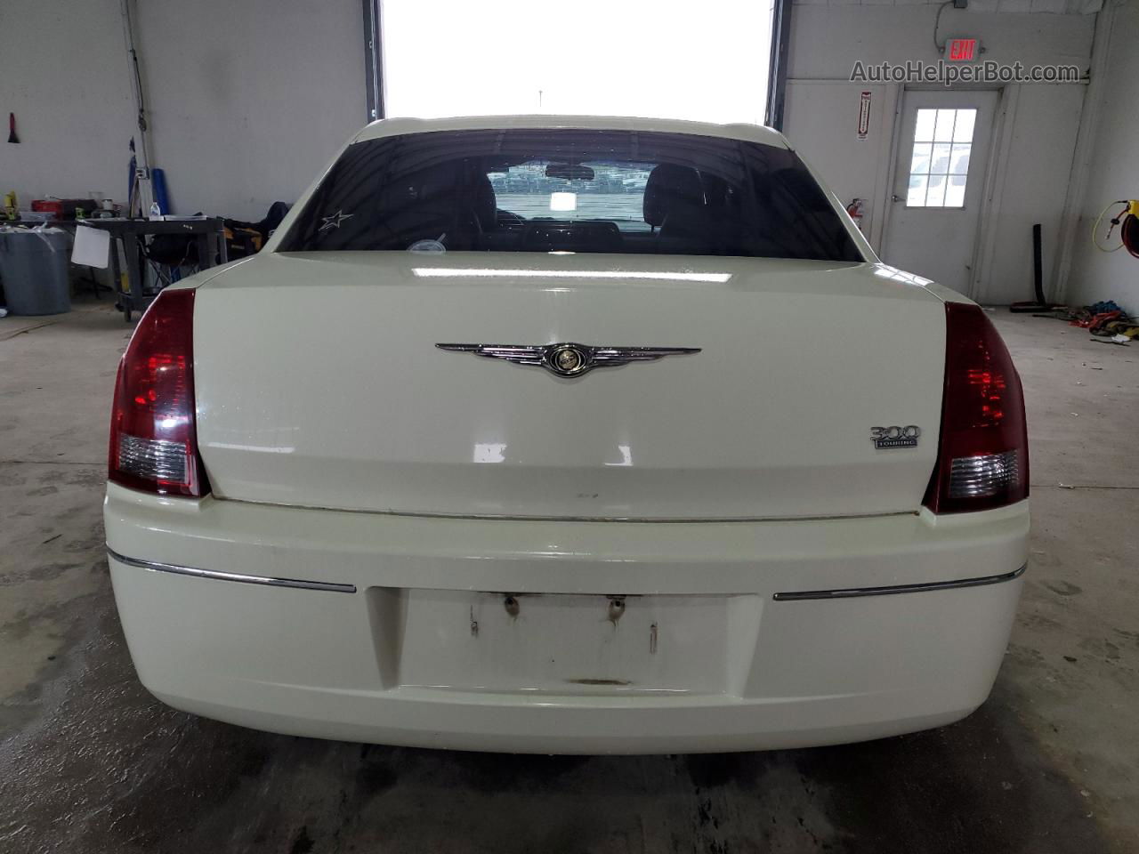 2007 Chrysler 300 Touring Белый vin: 2C3KA53GX7H777548