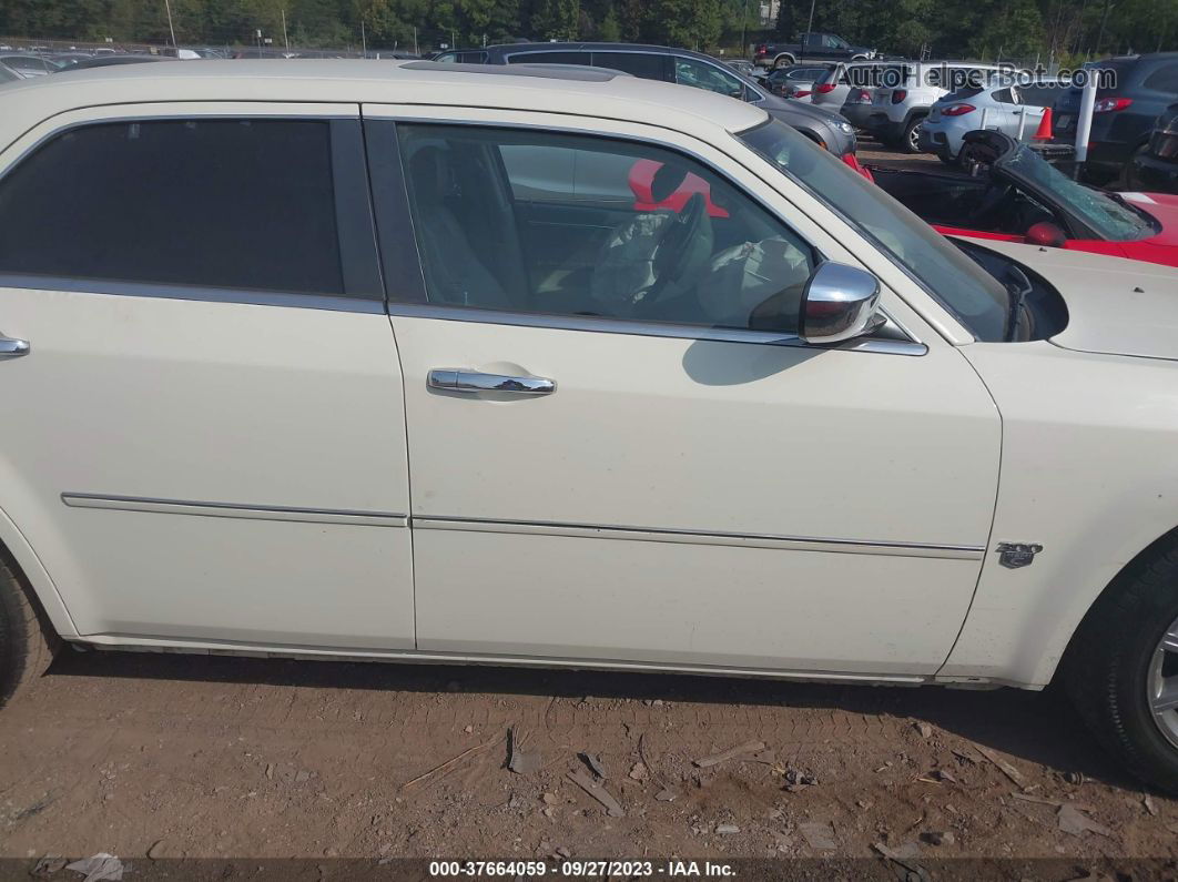 2007 Chrysler 300 C White vin: 2C3KA63H07H811446