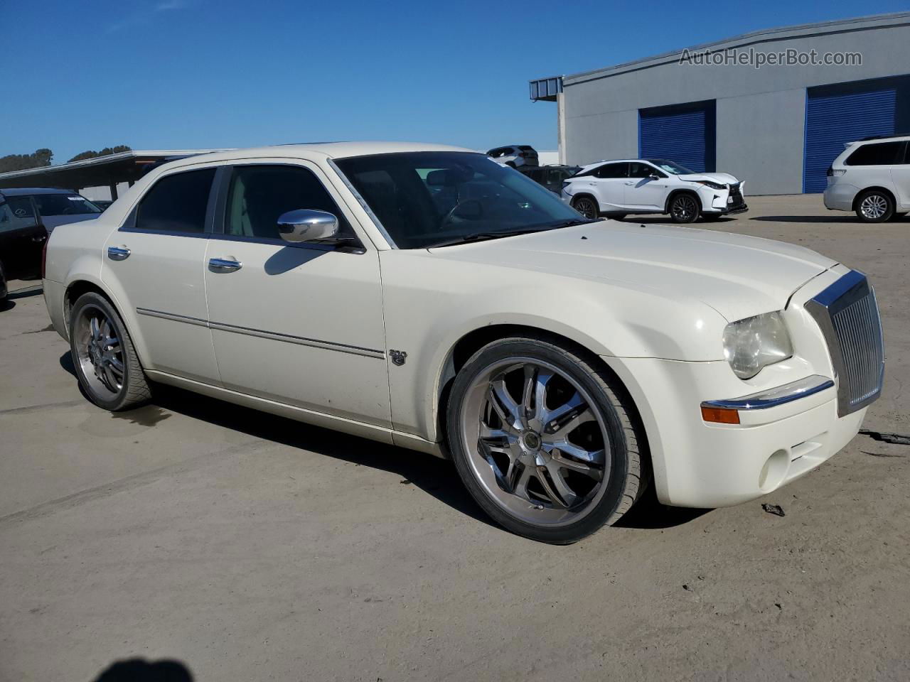 2007 Chrysler 300c  White vin: 2C3KA63H17H874605