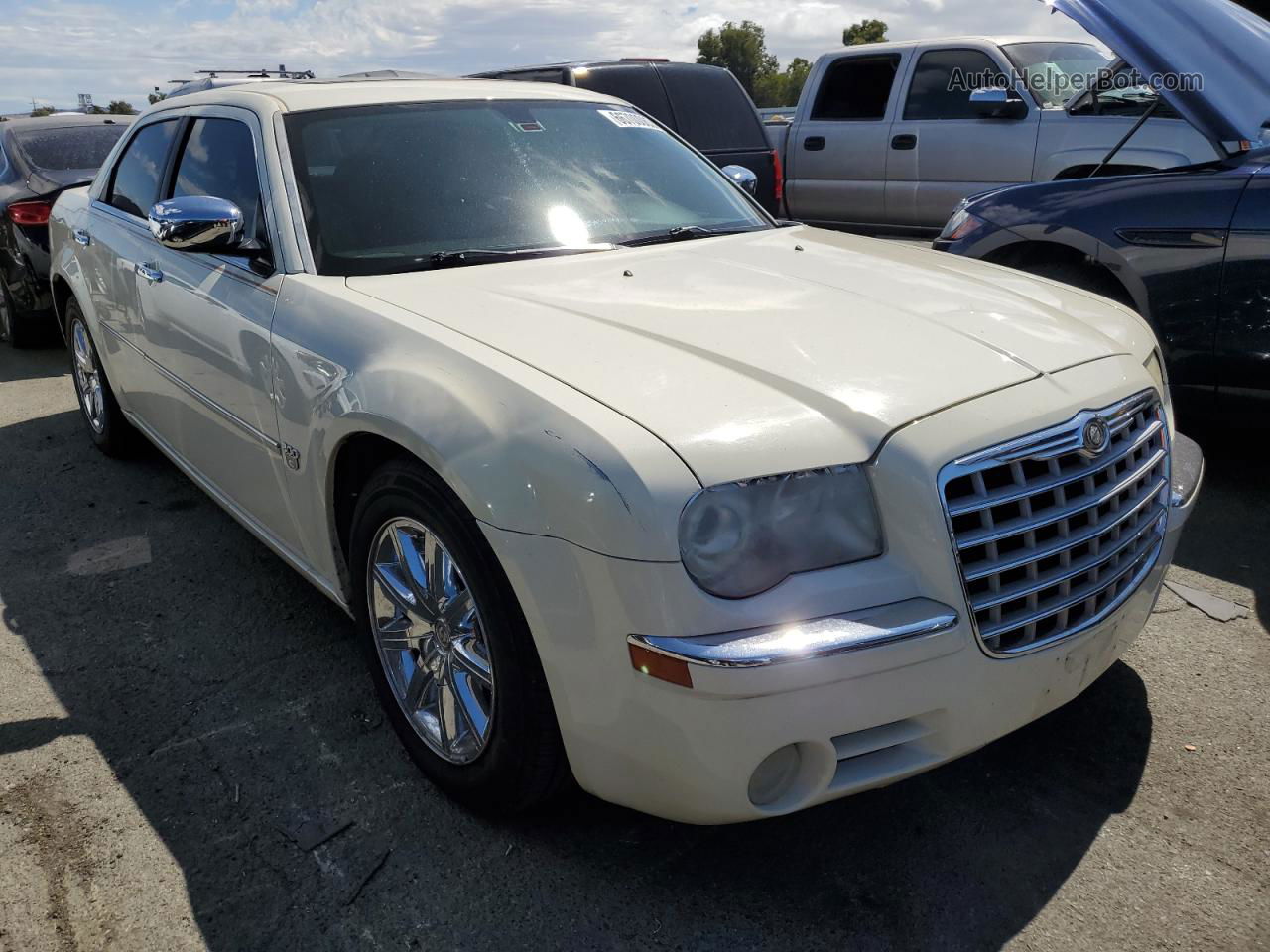 2007 Chrysler 300c  Кремовый vin: 2C3KA63H27H823811