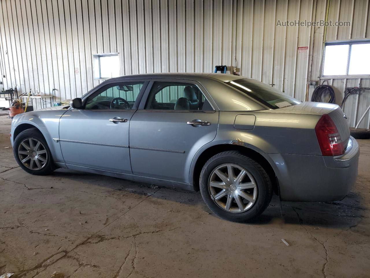 2007 Chrysler 300c  Gray vin: 2C3KA63H57H684063