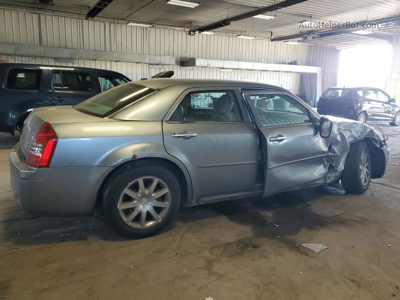 2007 Chrysler 300c  Gray vin: 2C3KA63H57H684063