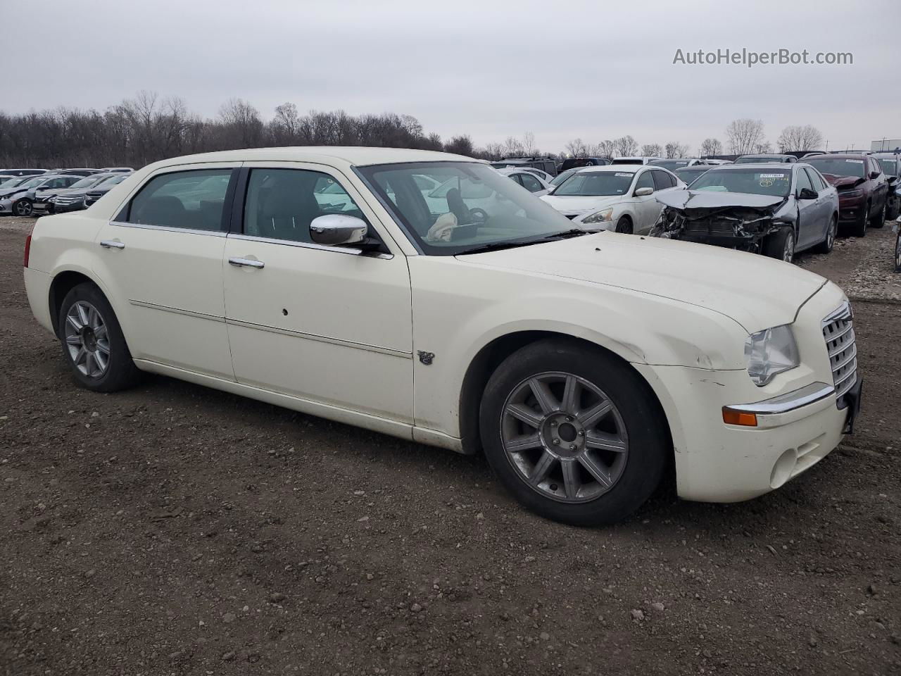 2007 Chrysler 300c  Cream vin: 2C3KA63H67H793258