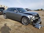 2007 Chrysler 300c  Серебряный vin: 2C3KA63H77H833735