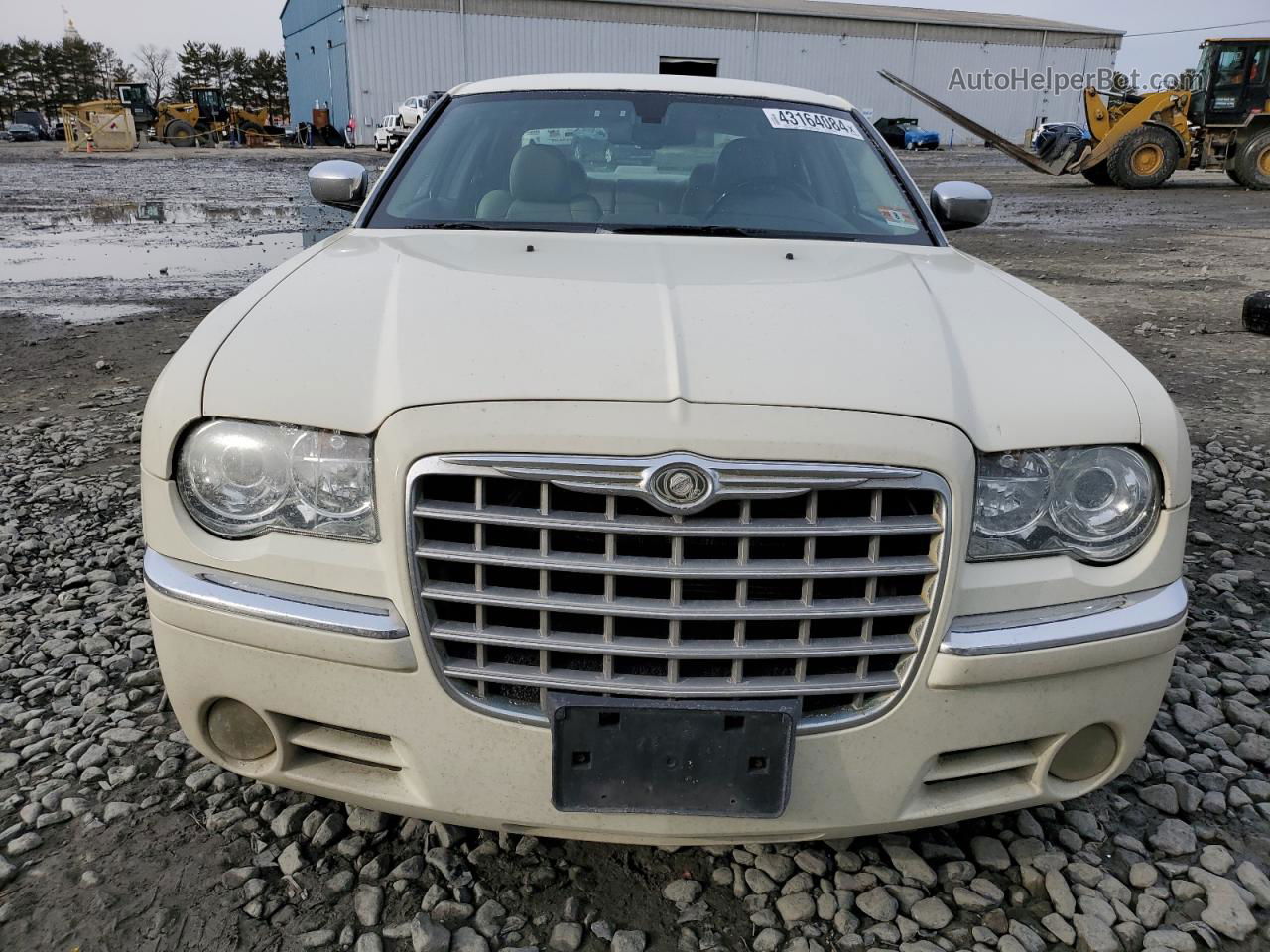 2007 Chrysler 300c  Cream vin: 2C3KA63H97H876084