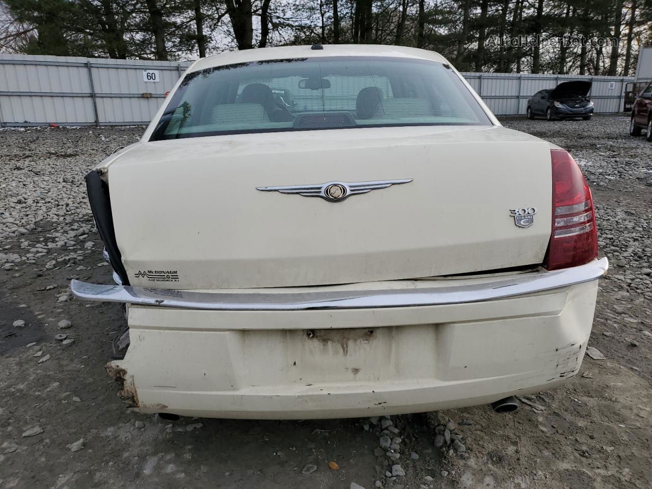 2007 Chrysler 300c  Cream vin: 2C3KA63H97H876084