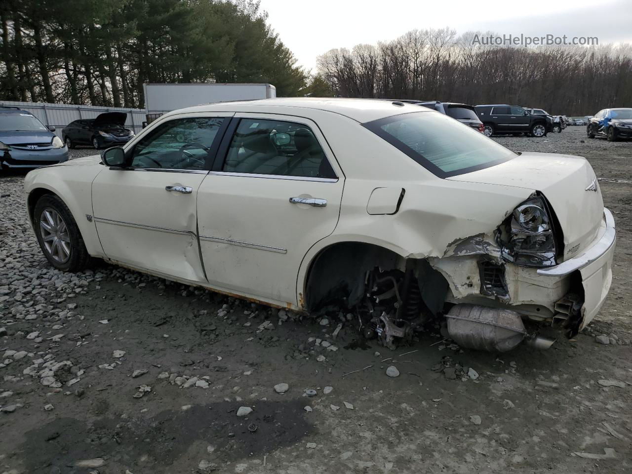 2007 Chrysler 300c  Cream vin: 2C3KA63H97H876084