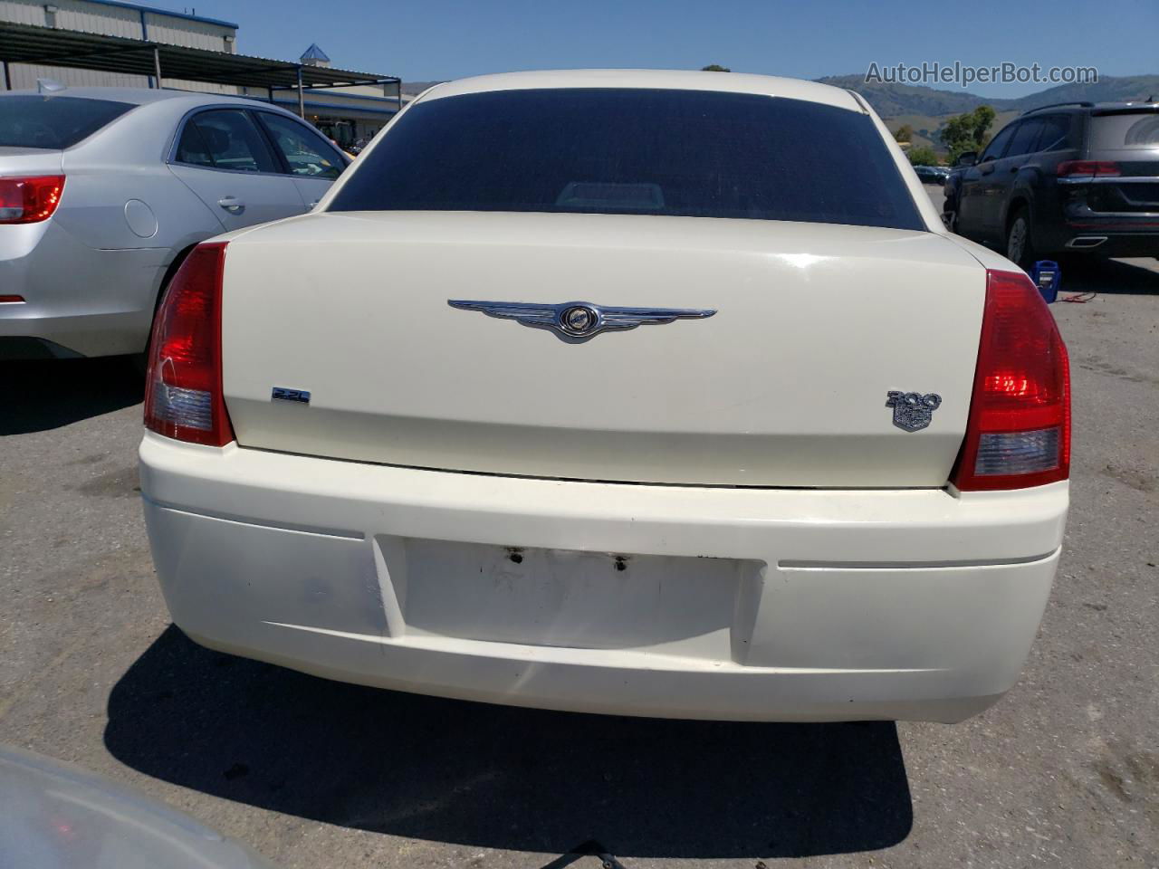 2007 Chrysler 300  Бежевый vin: 2C3LA43R47H600526