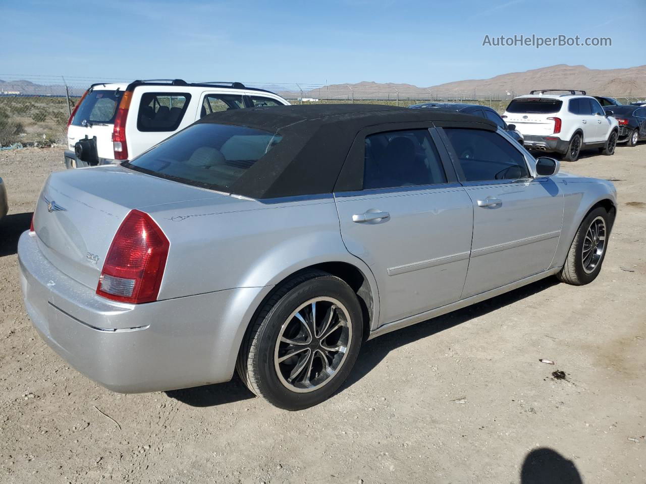 2007 Chrysler 300 Touring Silver vin: 2C3LA53G77H792674