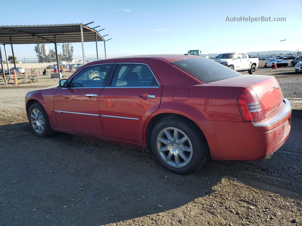 2007 Chrysler 300c  Red vin: 2C3LA63H07H765590