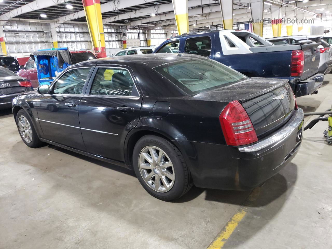 2007 Chrysler 300c  Black vin: 2C3LA63H47H885618