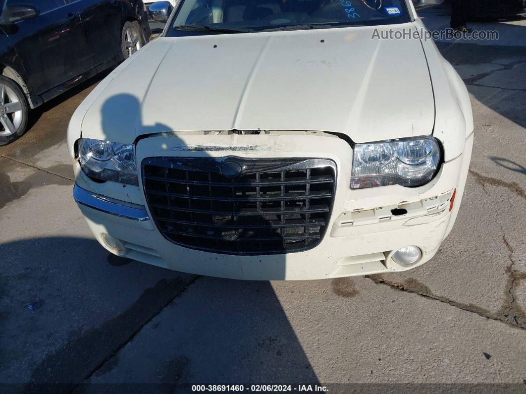 2007 Chrysler 300c   White vin: 2C3LA63H97H830078