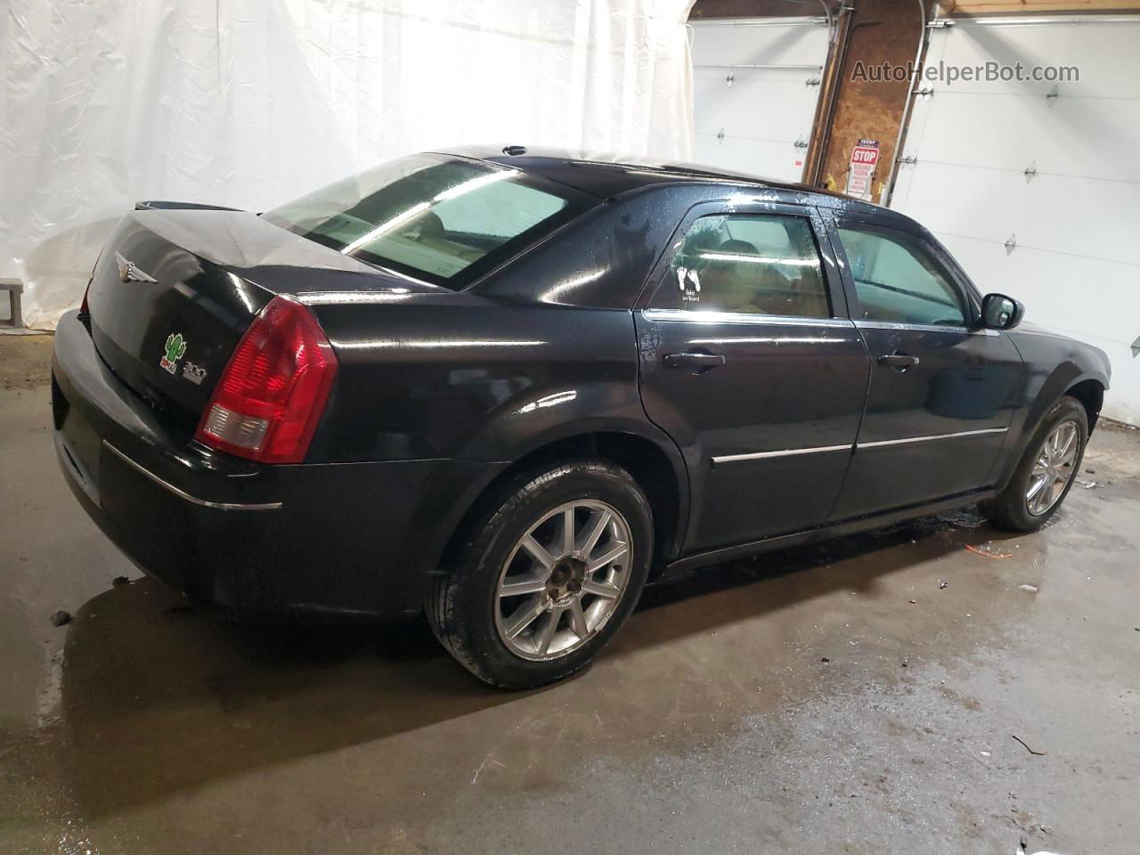 2007 Chrysler 300 Touring Black vin: 2C3LK53G37H752590