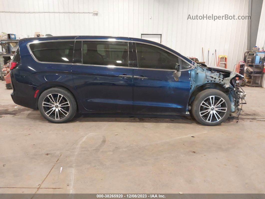 2020 Chrysler Voyager L Dark Blue vin: 2C4RC1AG1LR225019