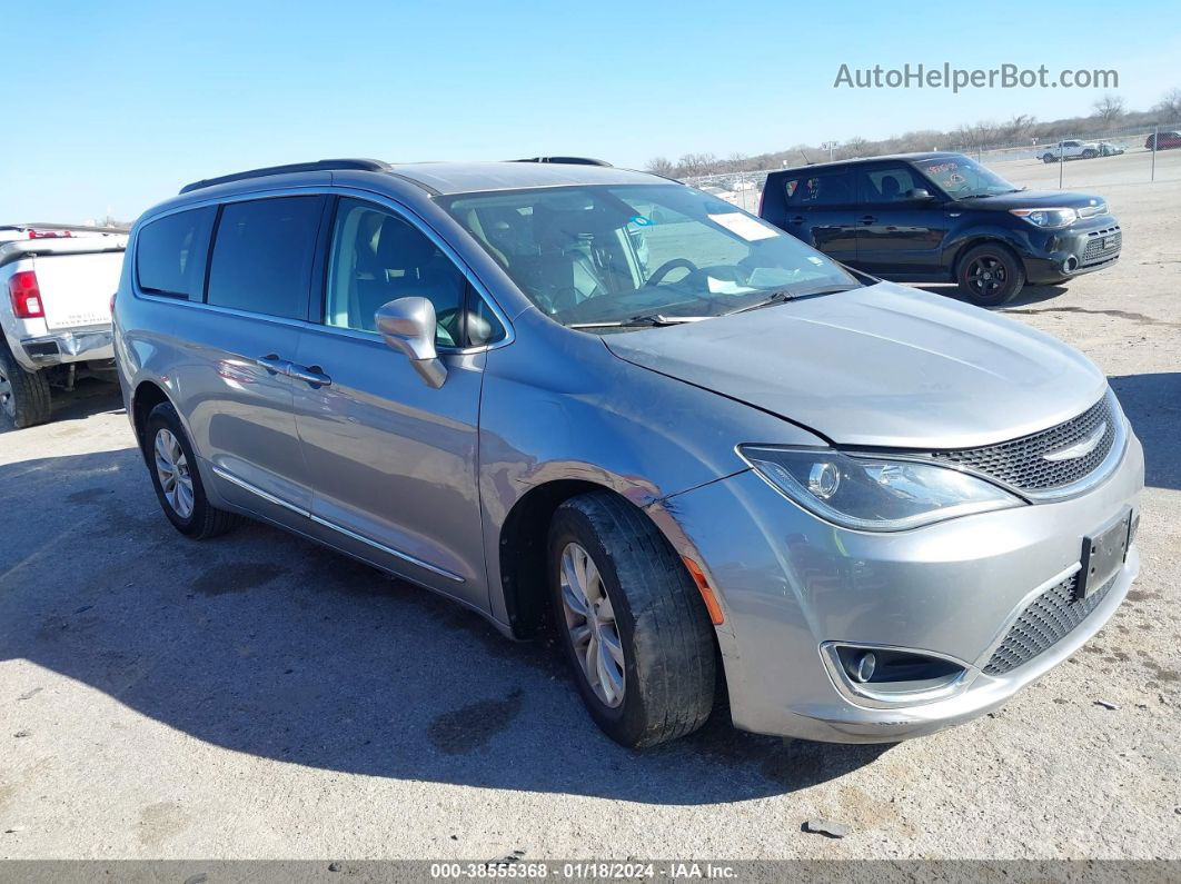 2017 Chrysler Pacifica Touring-l Silver vin: 2C4RC1BG0HR642654