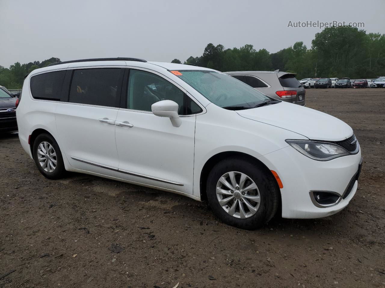 2017 Chrysler Pacifica Touring L Белый vin: 2C4RC1BG0HR657963