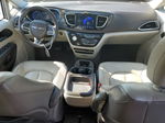 2017 Chrysler Pacifica Touring L Серебряный vin: 2C4RC1BG0HR667795