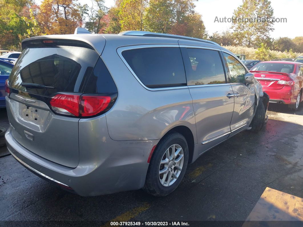 2020 Chrysler Pacifica Touring L Silver vin: 2C4RC1BG0LR133320