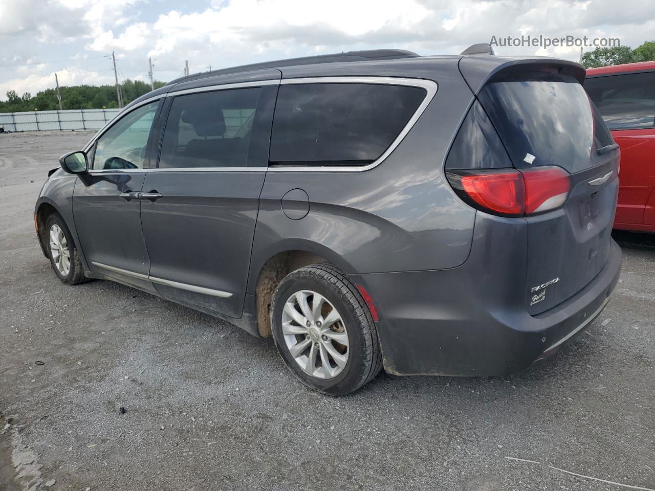 2017 Chrysler Pacifica Touring L Gray vin: 2C4RC1BG1HR503164