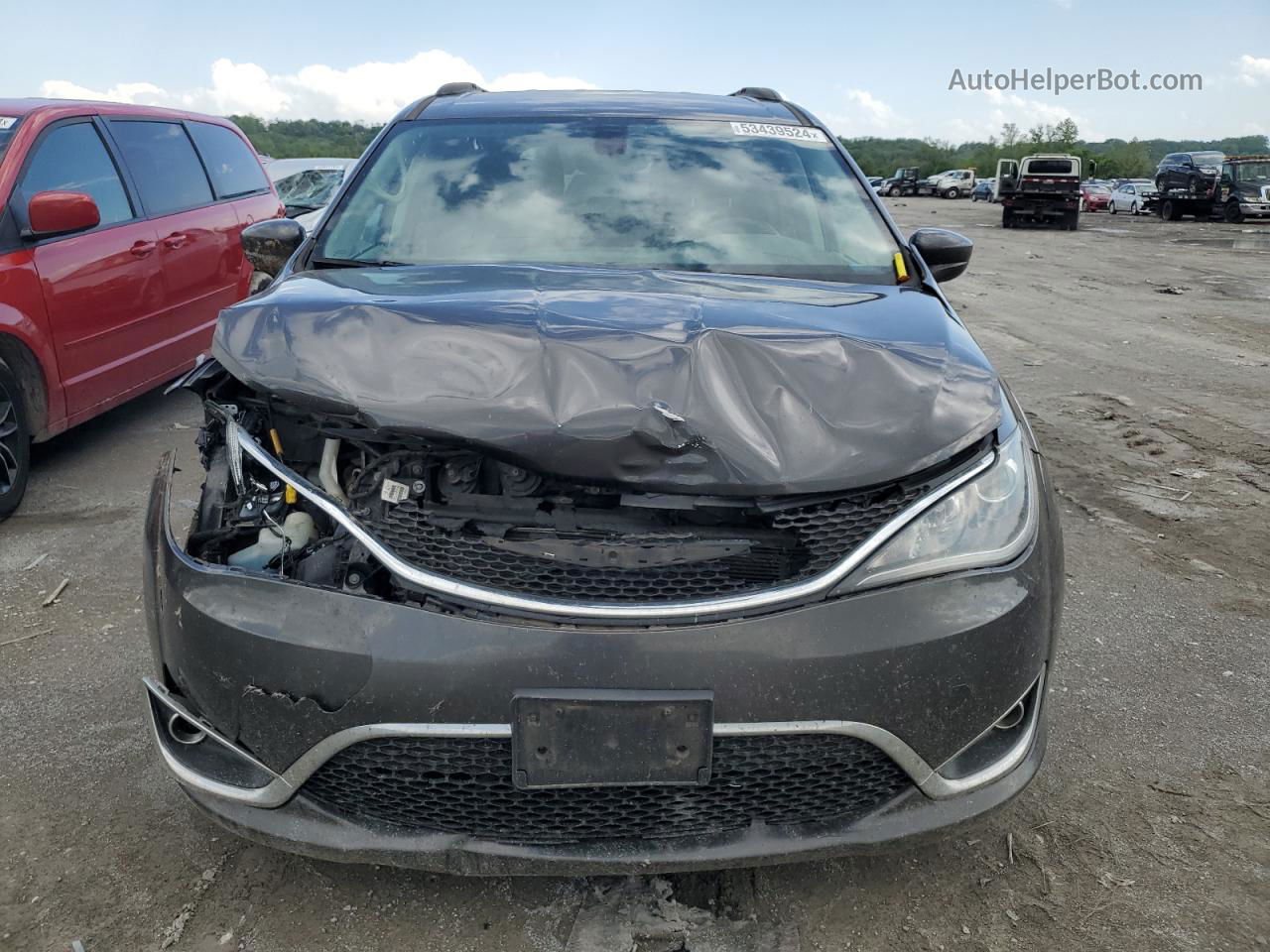 2017 Chrysler Pacifica Touring L Gray vin: 2C4RC1BG1HR503164