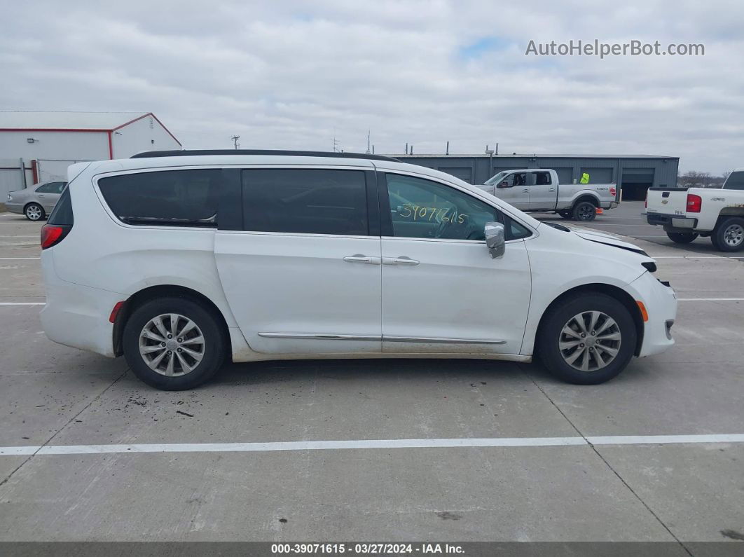 2017 Chrysler Pacifica Touring-l White vin: 2C4RC1BG1HR532602