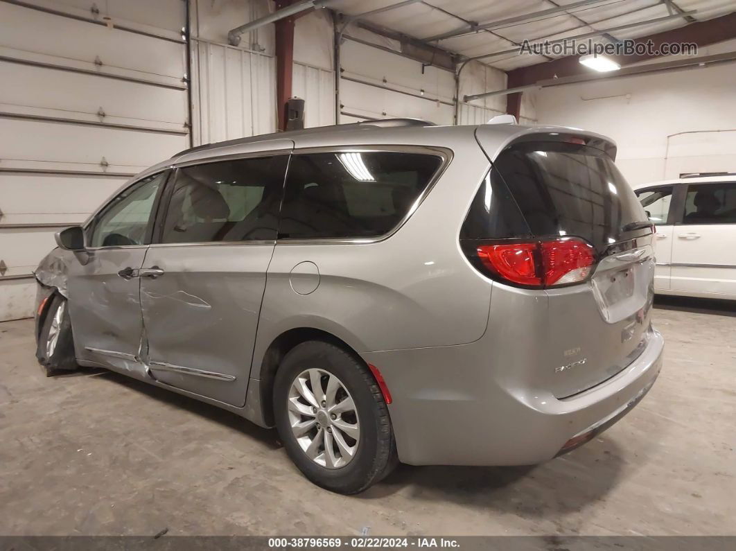 2017 Chrysler Pacifica Touring-l Gray vin: 2C4RC1BG1HR591066