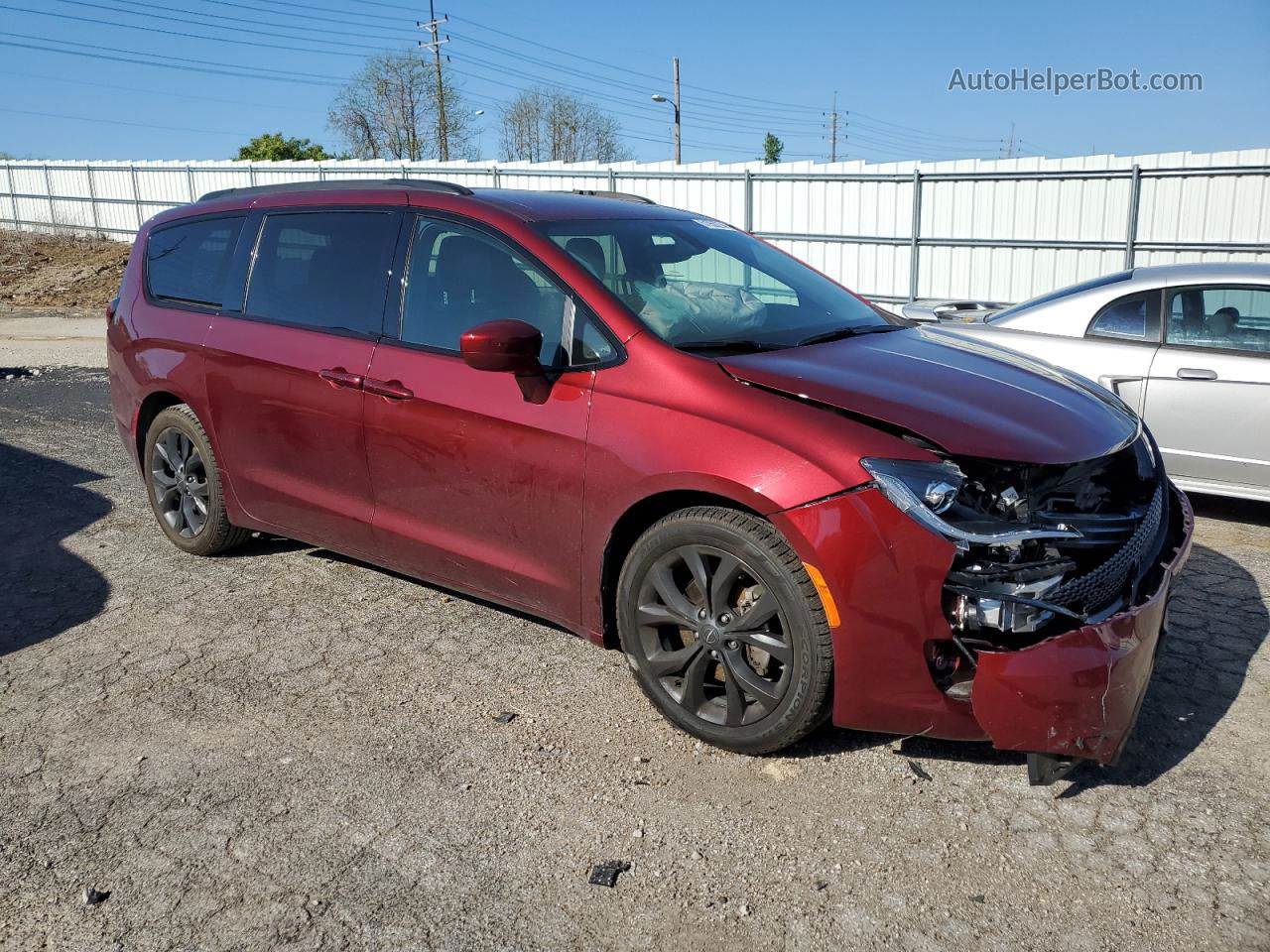 2020 Chrysler Pacifica Touring L Maroon vin: 2C4RC1BG1LR278706