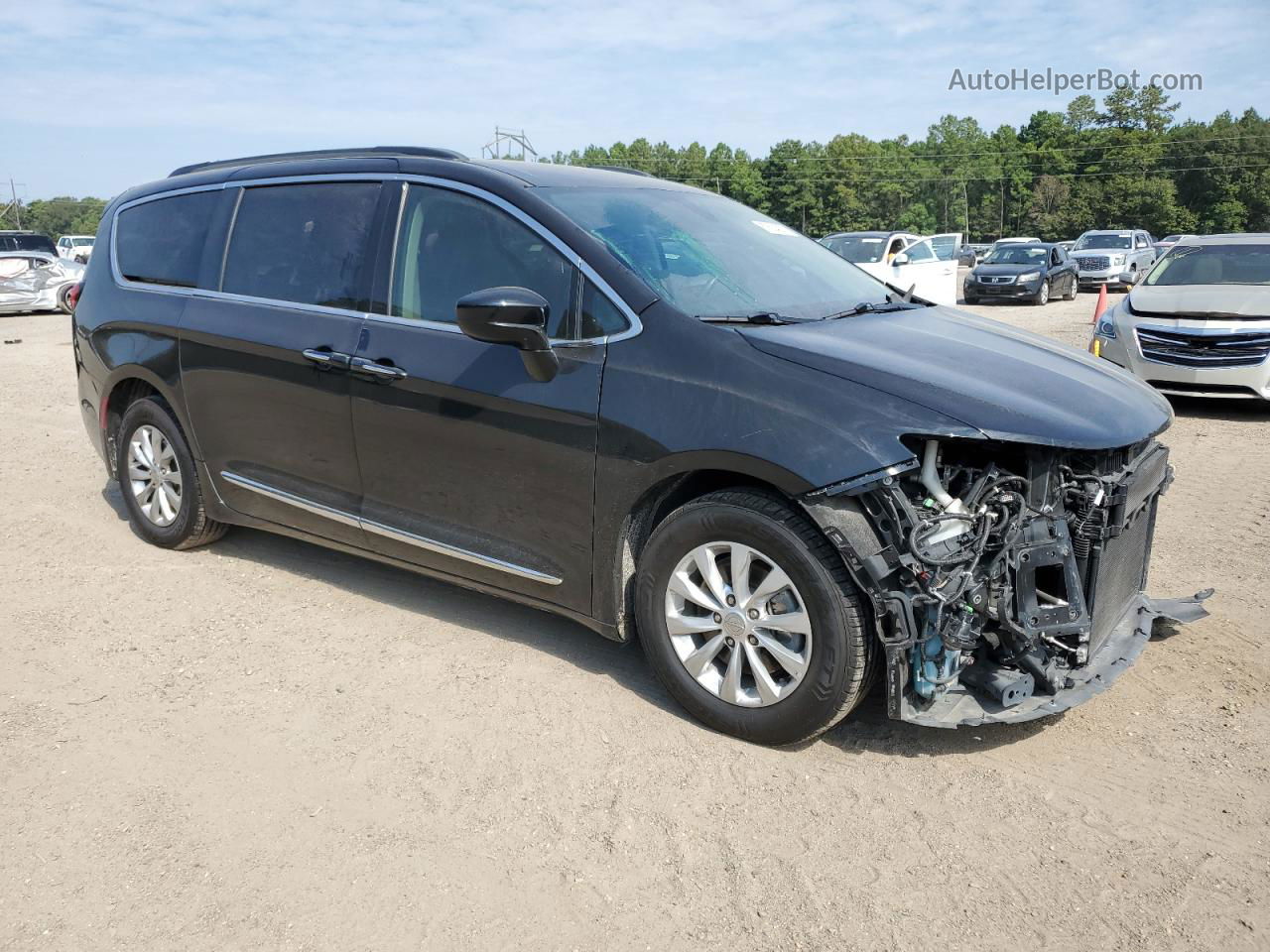 2017 Chrysler Pacifica Touring L Black vin: 2C4RC1BG2HR524816