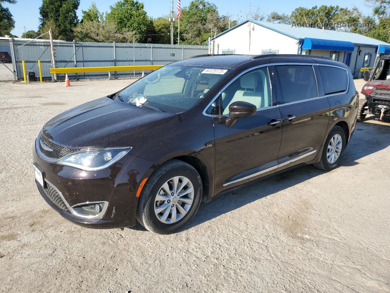 2017 Chrysler Pacifica Touring L Коричневый vin: 2C4RC1BG2HR771883