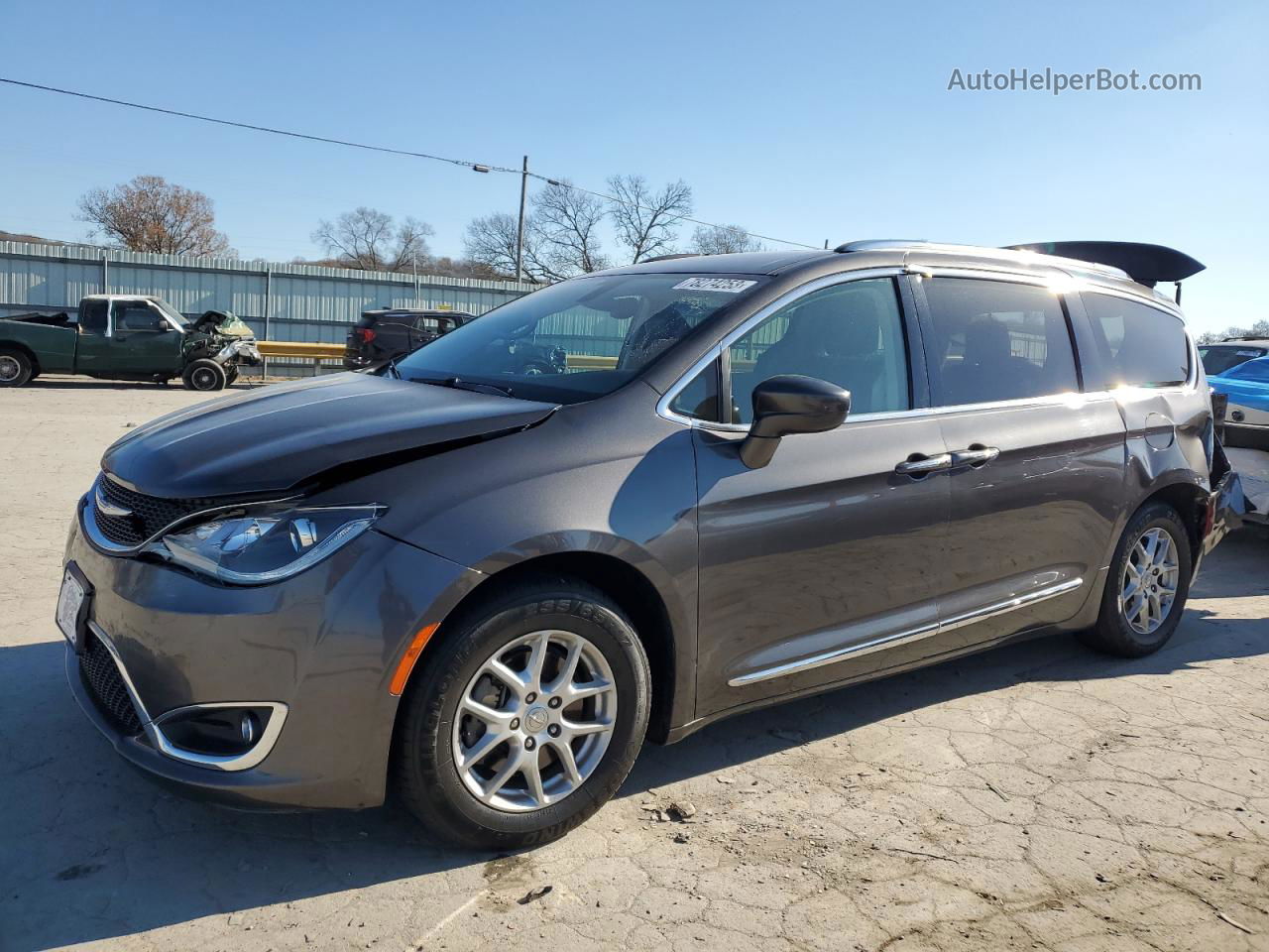 2020 Chrysler Pacifica Touring L Charcoal vin: 2C4RC1BG2LR192563