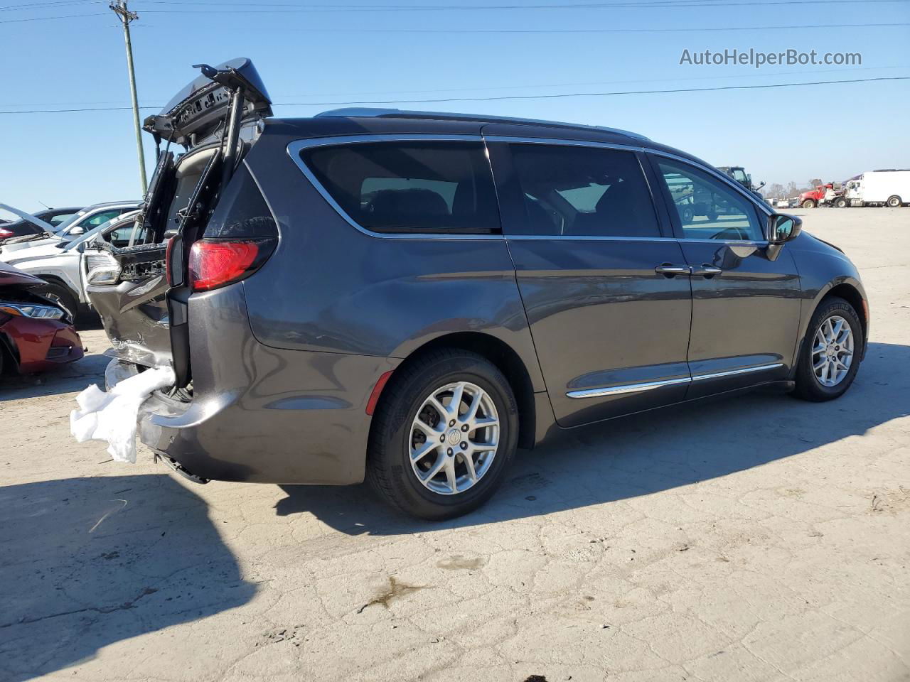 2020 Chrysler Pacifica Touring L Charcoal vin: 2C4RC1BG2LR192563