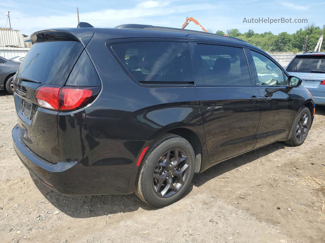 2020 Chrysler Pacifica Touring L Черный vin: 2C4RC1BG2LR238442