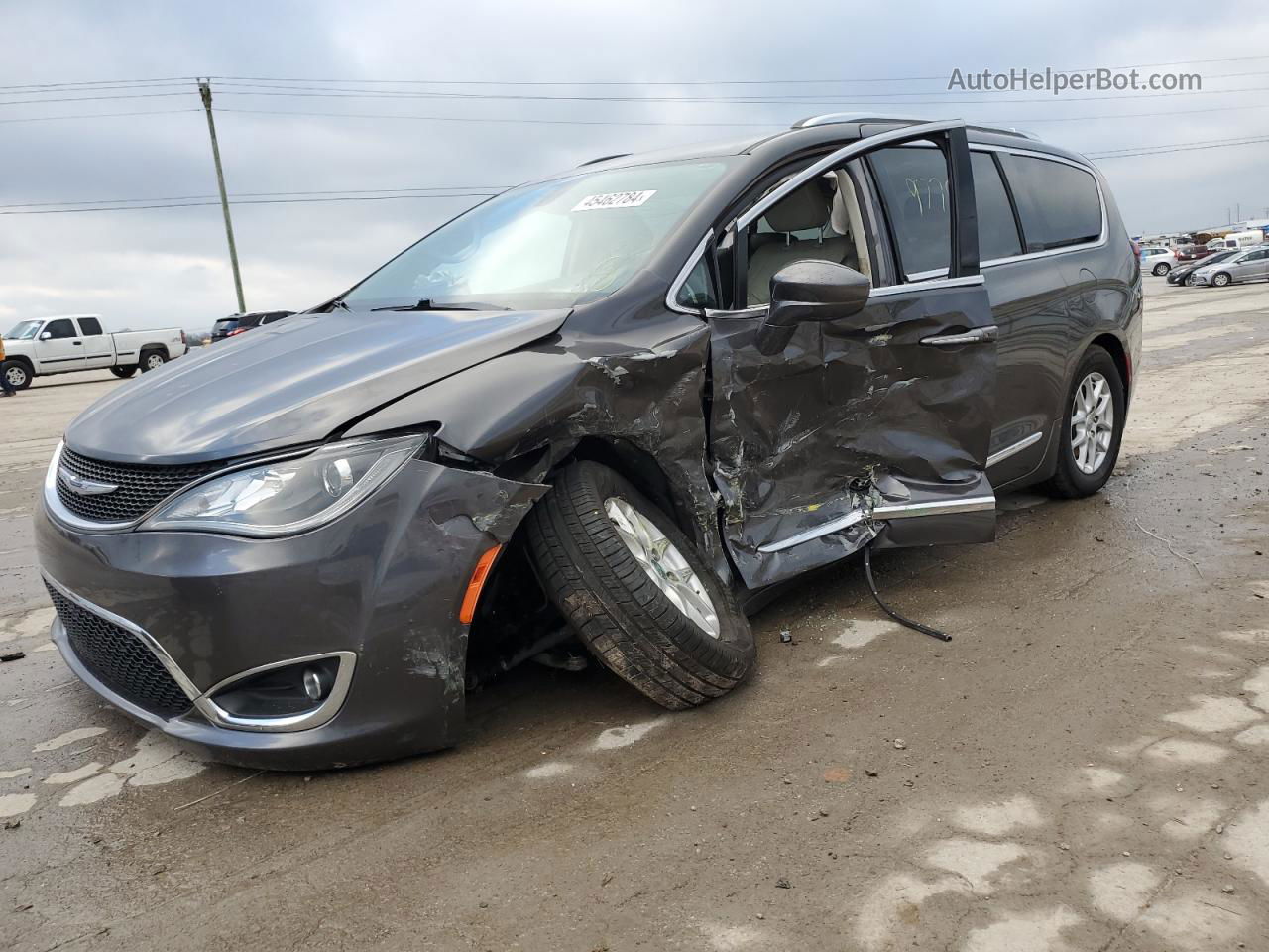 2020 Chrysler Pacifica Touring L Gray vin: 2C4RC1BG2LR268699