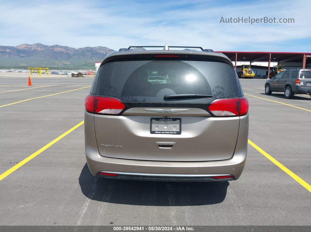 2017 Chrysler Pacifica Touring-l Brown vin: 2C4RC1BG3HR535050