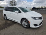 2017 Chrysler Pacifica Touring L White vin: 2C4RC1BG3HR540104