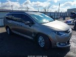 2017 Chrysler Pacifica Touring-l Gray vin: 2C4RC1BG3HR599153
