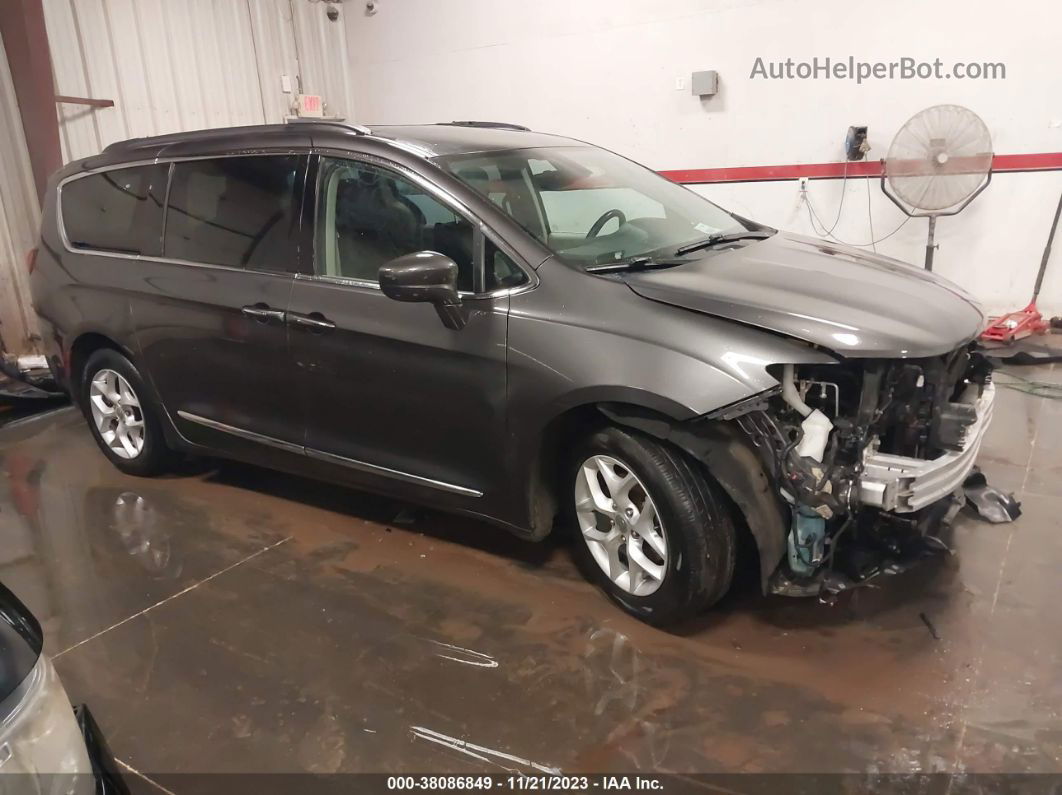 2017 Chrysler Pacifica Touring-l Gray vin: 2C4RC1BG3HR667516