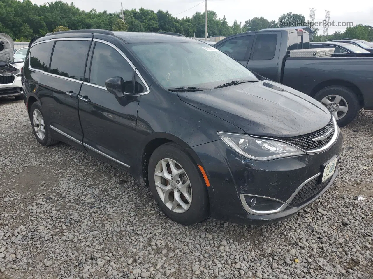 2017 Chrysler Pacifica Touring L Black vin: 2C4RC1BG3HR668312